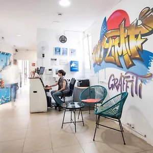 https://graffiti-hostel.catalonia-hotels.com