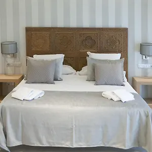 Serennia Exclusive Couette-café